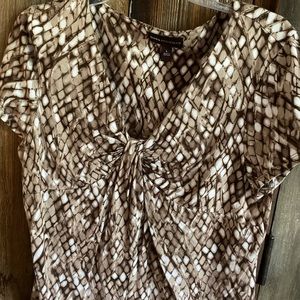 Dana Buchman blouse brown and white Large